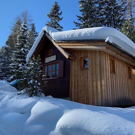 Zirbenwald Chalet Turracher Hohe Esterno foto
