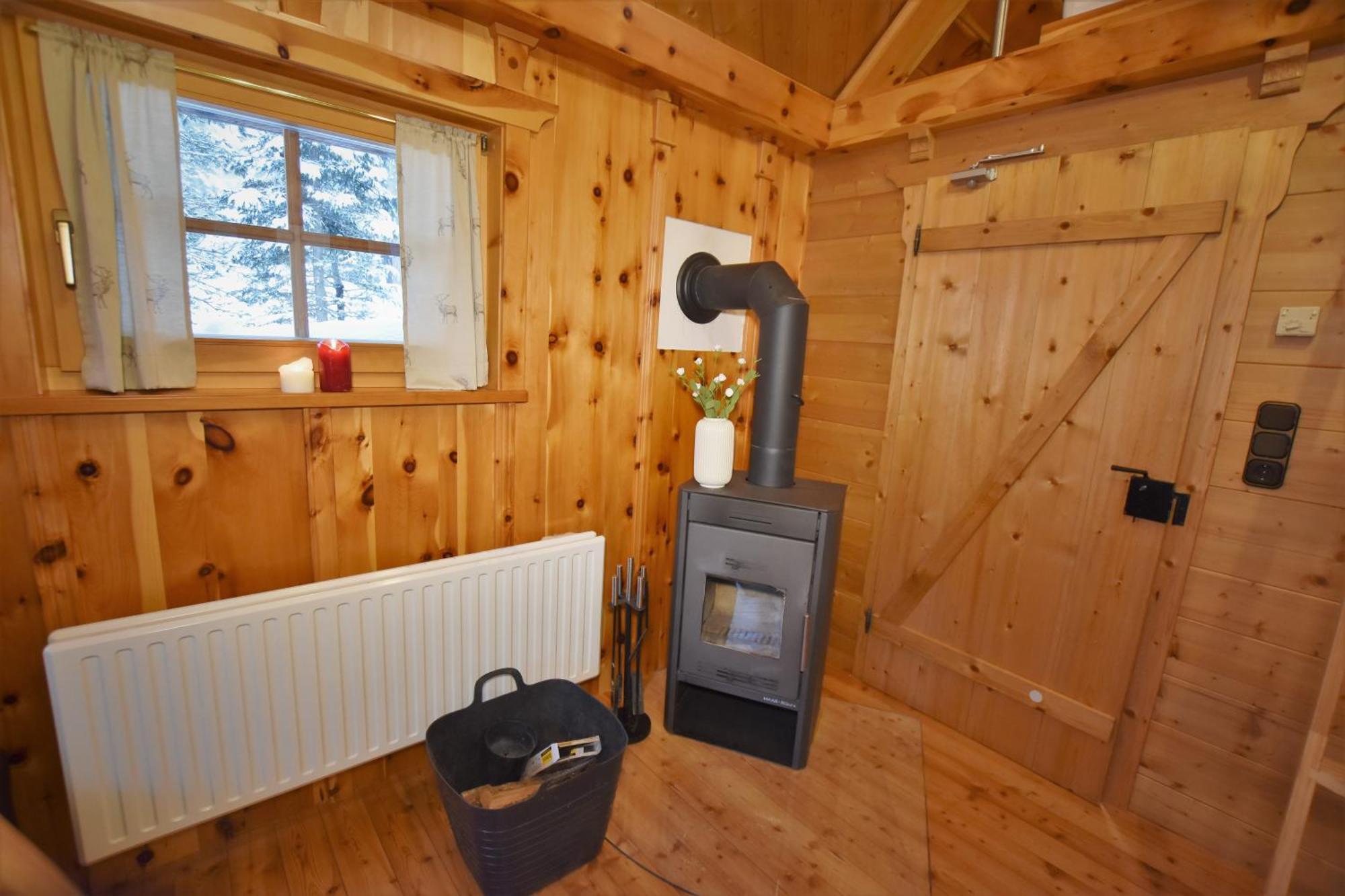 Zirbenwald Chalet Turracher Hohe Esterno foto